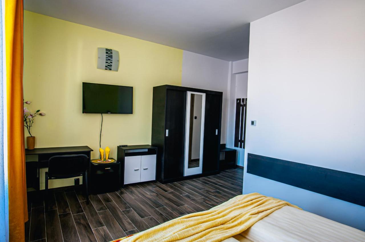Colors Residence Cluj-Napoca Buitenkant foto